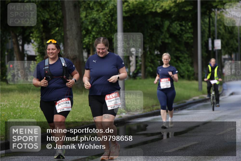 14.06.2026 - REWE Women's Run Jannik Wohlers http://msf.ph/oto/9798658 14.06.2026 09:14:37 Laufen 11117, 10873 meine-sportfotos.de