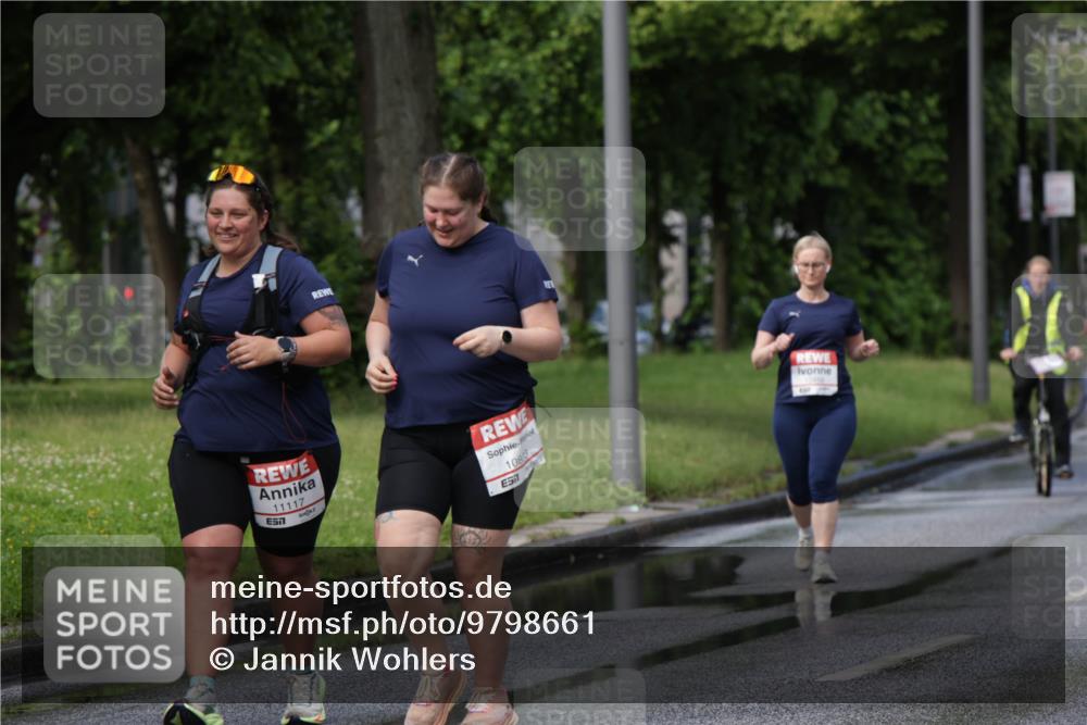 14.06.2026 - REWE Women's Run Jannik Wohlers http://msf.ph/oto/9798661 14.06.2026 09:14:38 Laufen 11117, 1083, 7 meine-sportfotos.de