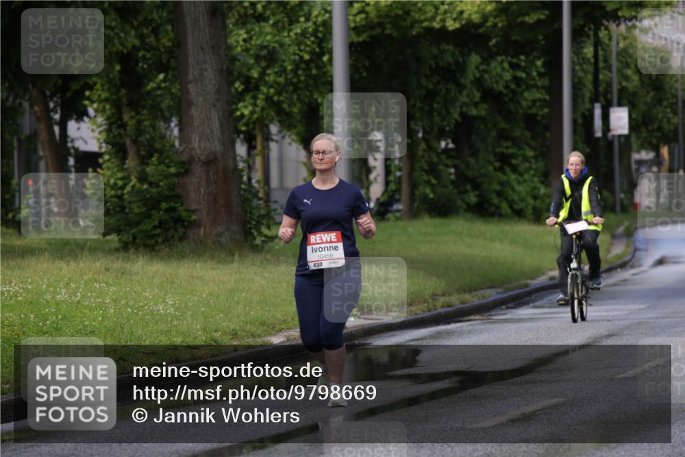 14.06.2026 - REWE Women's Run Jannik Wohlers http://msf.ph/oto/9798669 14.06.2026 09:14:41 Laufen 10459, 57 meine-sportfotos.de