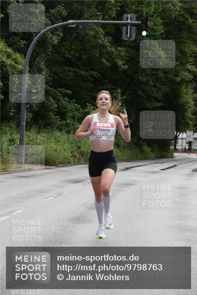 14.06.2026 - REWE Women's Run Jannik Wohlers http://msf.ph/oto/9798763 14.06.2026 09:34:27 Laufen 11246, 657, 7 meine-sportfotos.de