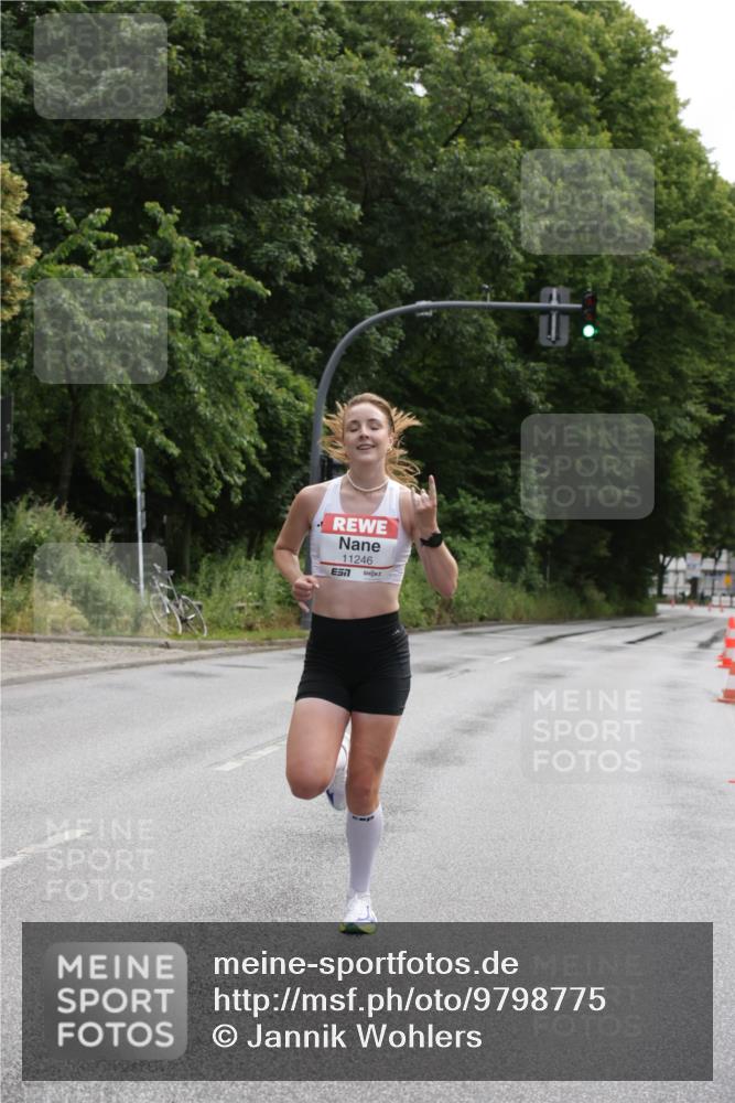 14.06.2026 - REWE Women's Run Jannik Wohlers http://msf.ph/oto/9798775 14.06.2026 09:34:28 Laufen 11246, 7 meine-sportfotos.de