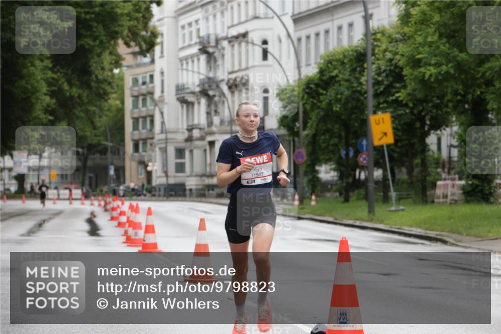 14.06.2026 - REWE Women's Run Jannik Wohlers http://msf.ph/oto/9798823 14.06.2026 09:38:41 Laufen 11507, 01, 651, 040, 66, 93, 02, 22 meine-sportfotos.de