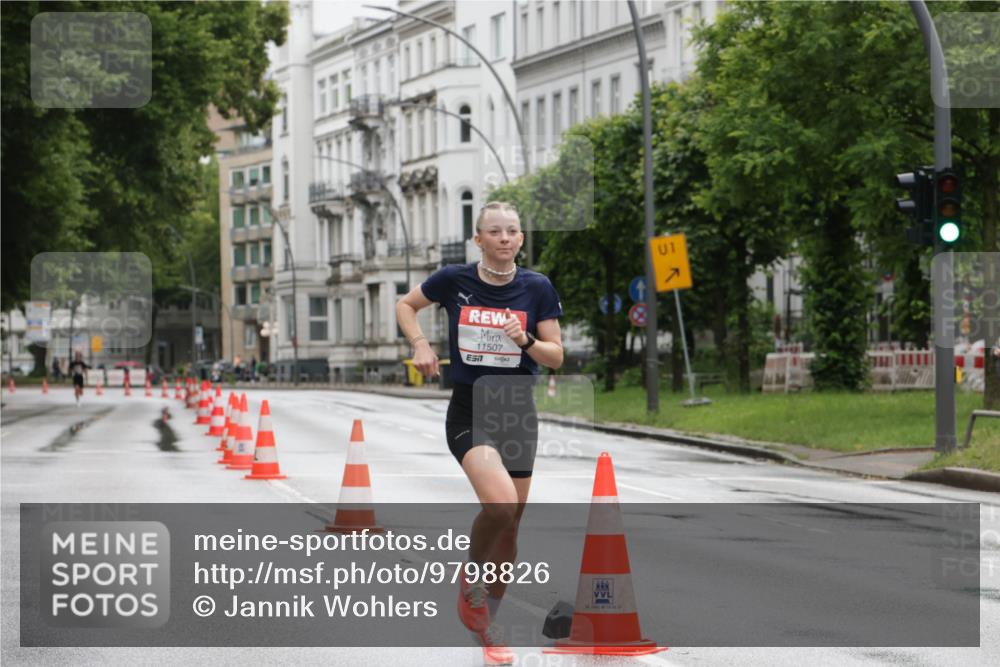 14.06.2026 - REWE Women's Run Jannik Wohlers http://msf.ph/oto/9798826 14.06.2026 09:38:41 Laufen 11507, 7, 040, 66, 93, 02, 22, 1 meine-sportfotos.de