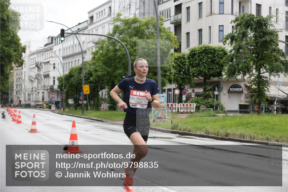 14.06.2026 - REWE Women's Run Jannik Wohlers http://msf.ph/oto/9798835 14.06.2026 09:38:42 Laufen 1, 11507, 7 meine-sportfotos.de