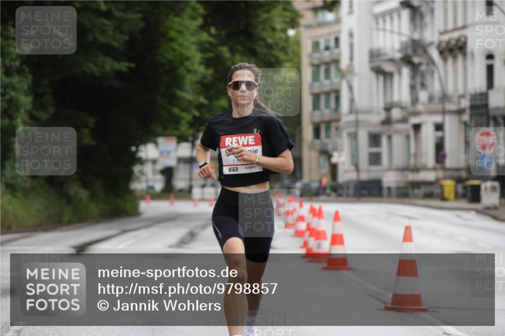 14.06.2026 - REWE Women's Run Jannik Wohlers http://msf.ph/oto/9798857 14.06.2026 09:39:04 Laufen 1 meine-sportfotos.de
