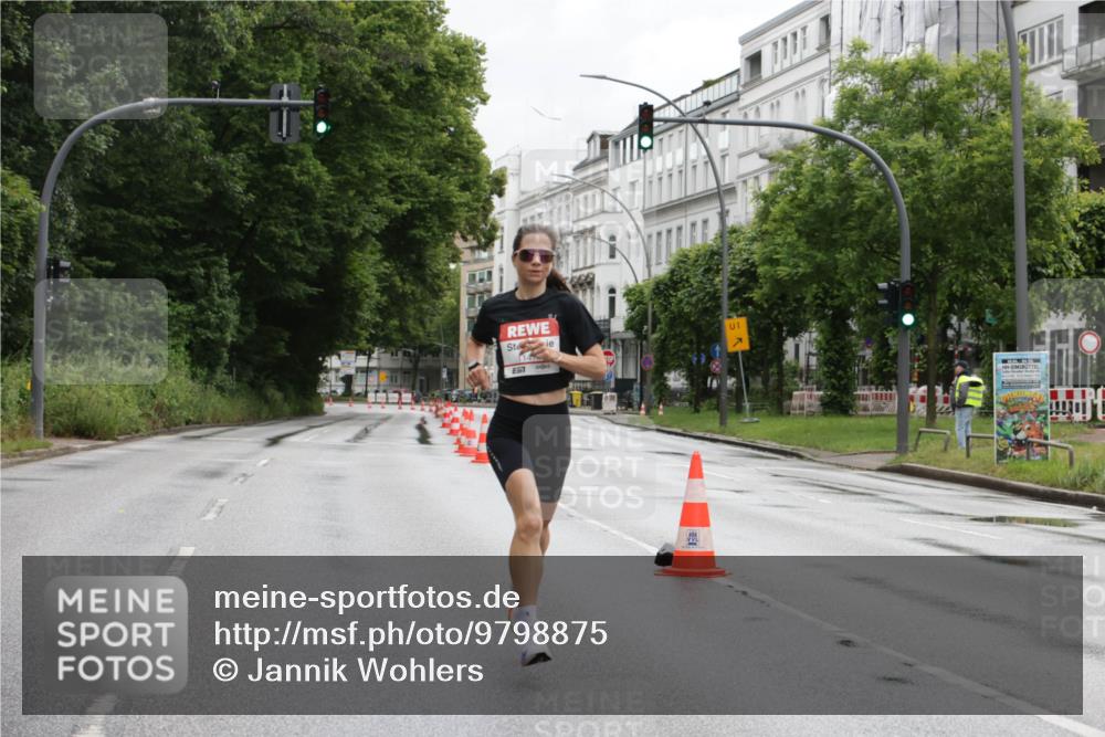 14.06.2026 - REWE Women's Run Jannik Wohlers http://msf.ph/oto/9798875 14.06.2026 09:39:06 Laufen 114, 517, 01 meine-sportfotos.de