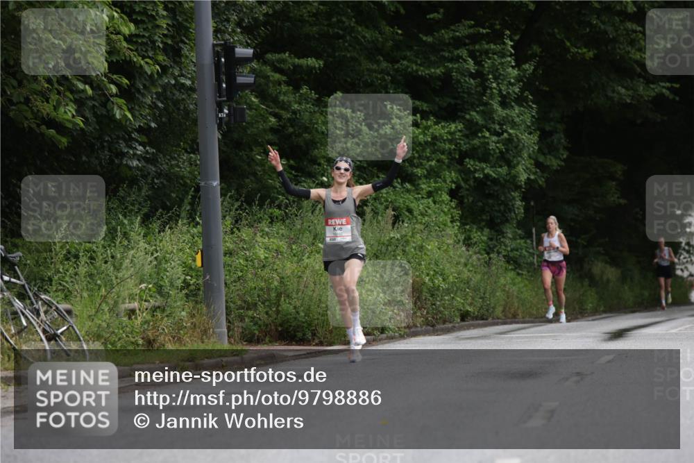 14.06.2026 - REWE Women's Run Jannik Wohlers http://msf.ph/oto/9798886 14.06.2026 09:39:57 Laufen 10992 meine-sportfotos.de