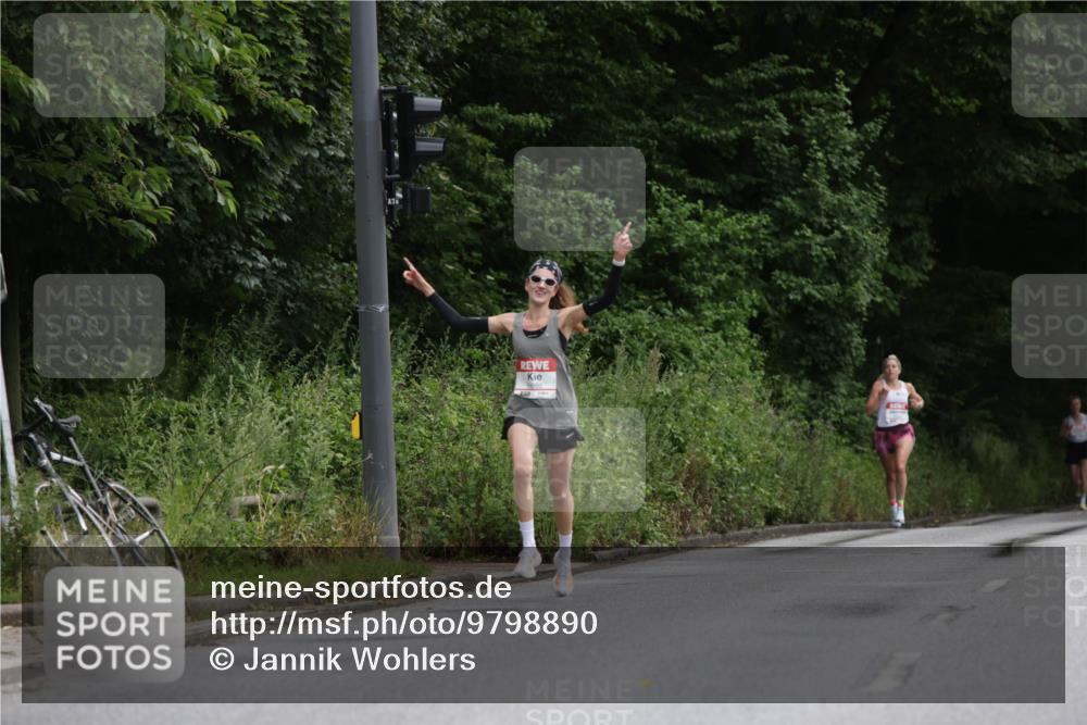 14.06.2026 - REWE Women's Run Jannik Wohlers http://msf.ph/oto/9798890 14.06.2026 09:39:57 Laufen 10992 meine-sportfotos.de