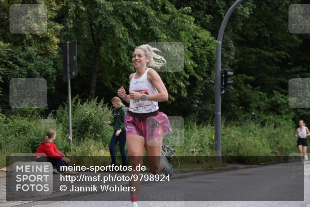 14.06.2026 - REWE Women's Run Jannik Wohlers http://msf.ph/oto/9798924 14.06.2026 09:40:09 Laufen 10080 meine-sportfotos.de