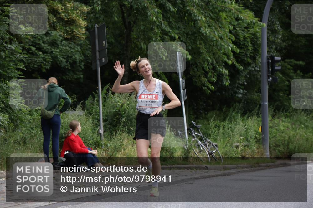 14.06.2026 - REWE Women's Run Jannik Wohlers http://msf.ph/oto/9798941 14.06.2026 09:40:17 Laufen 11126, 57 meine-sportfotos.de