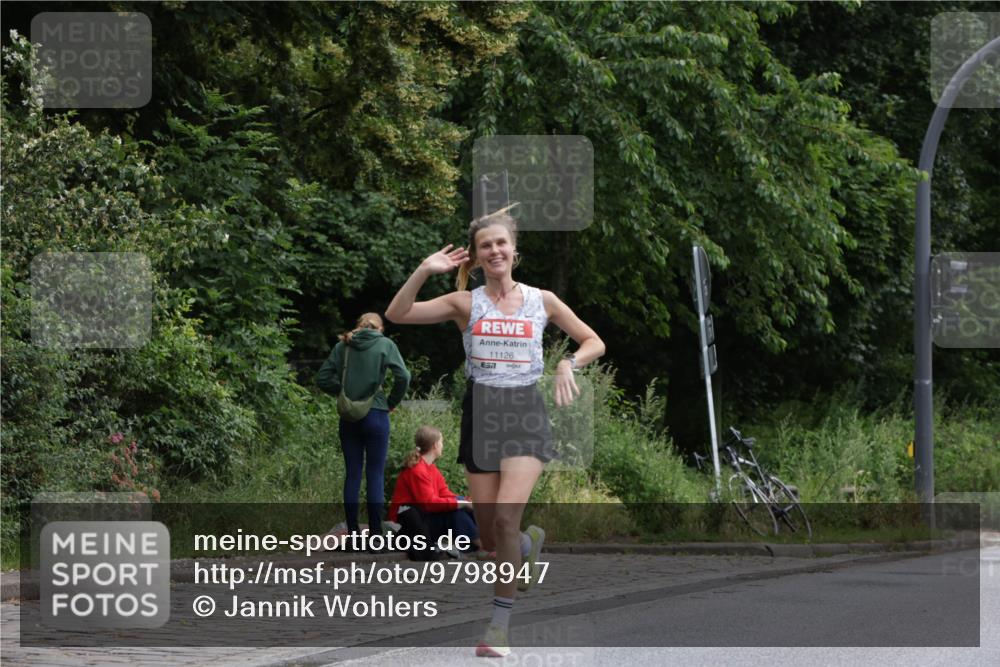 14.06.2026 - REWE Women's Run Jannik Wohlers http://msf.ph/oto/9798947 14.06.2026 09:40:17 Laufen 11126 meine-sportfotos.de