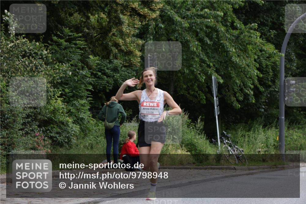 14.06.2026 - REWE Women's Run Jannik Wohlers http://msf.ph/oto/9798948 14.06.2026 09:40:17 Laufen 11126, 657 meine-sportfotos.de