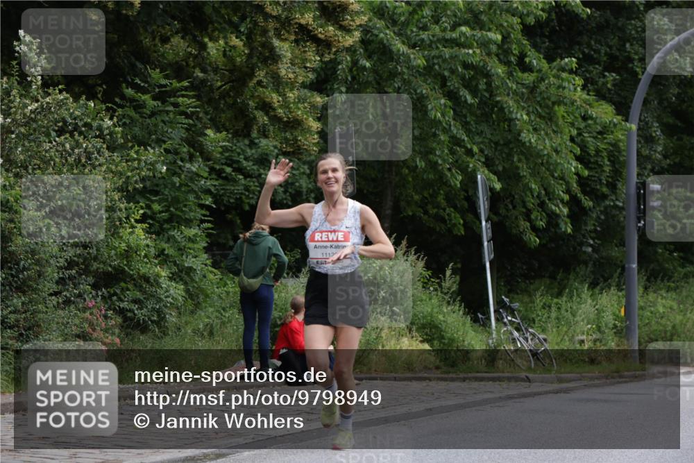14.06.2026 - REWE Women's Run Jannik Wohlers http://msf.ph/oto/9798949 14.06.2026 09:40:17 Laufen 1112, 7 meine-sportfotos.de