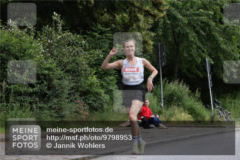 14.06.2026 - REWE Women's Run Jannik Wohlers http://msf.ph/oto/9798953 14.06.2026 09:40:18 Laufen 11126, 7 meine-sportfotos.de