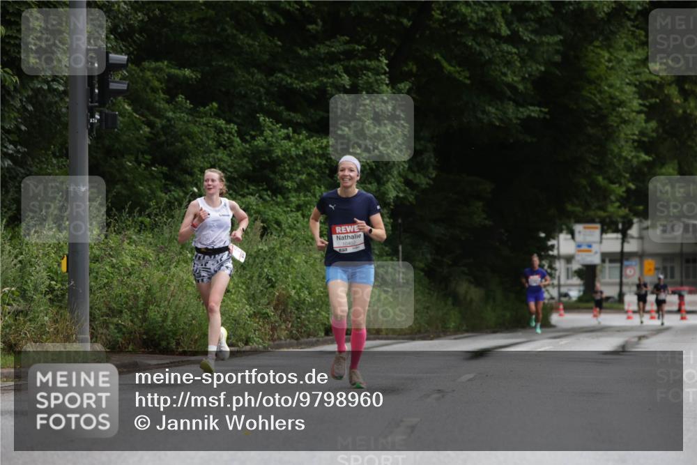 14.06.2026 - REWE Women's Run Jannik Wohlers http://msf.ph/oto/9798960 14.06.2026 09:40:26 Laufen 10402, 657 meine-sportfotos.de