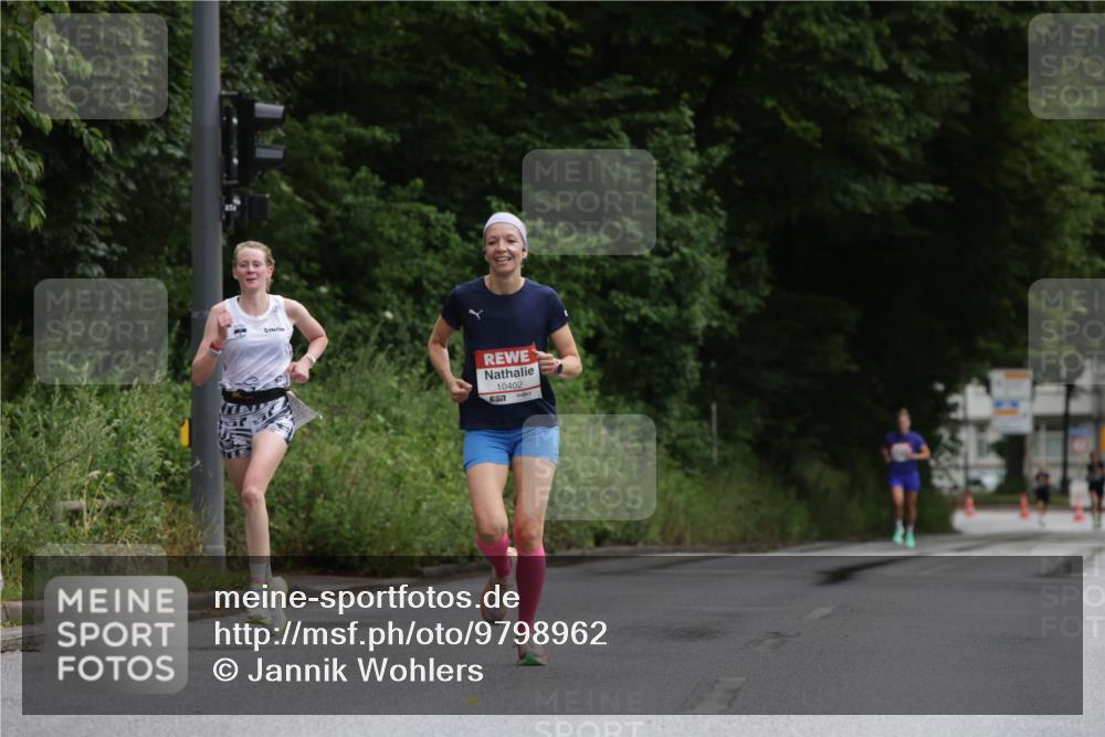 14.06.2026 - REWE Women's Run Jannik Wohlers http://msf.ph/oto/9798962 14.06.2026 09:40:28 Laufen 10402, 7 meine-sportfotos.de