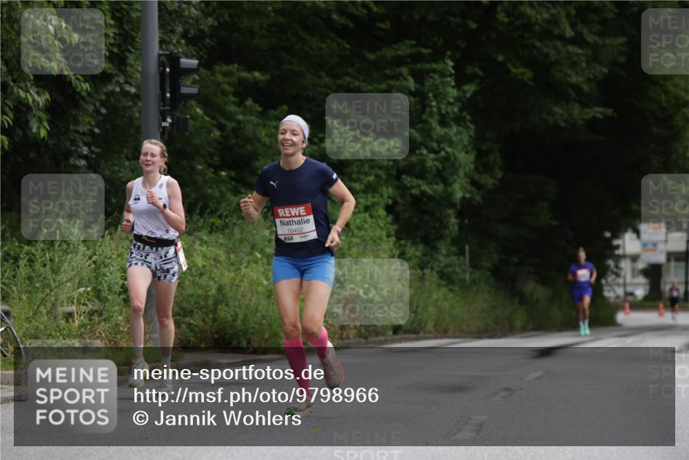 14.06.2026 - REWE Women's Run Jannik Wohlers http://msf.ph/oto/9798966 14.06.2026 09:40:28 Laufen 10402 meine-sportfotos.de