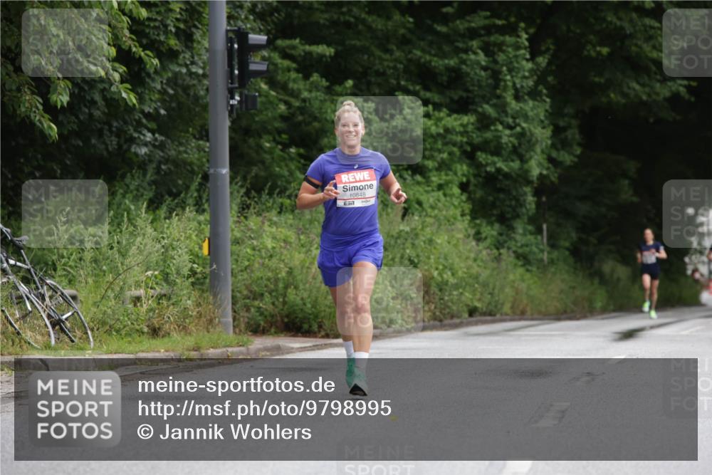 14.06.2026 - REWE Women's Run Jannik Wohlers http://msf.ph/oto/9798995 14.06.2026 09:40:41 Laufen 10848 meine-sportfotos.de