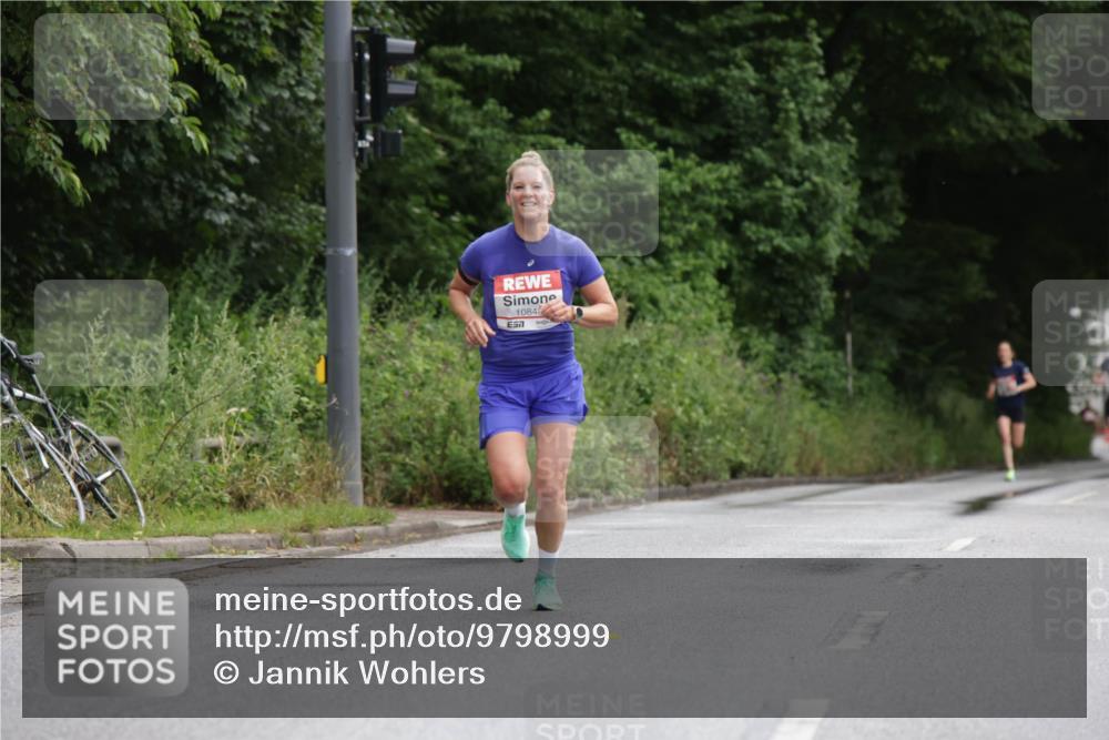 14.06.2026 - REWE Women's Run Jannik Wohlers http://msf.ph/oto/9798999 14.06.2026 09:40:41 Laufen 1084, 57 meine-sportfotos.de