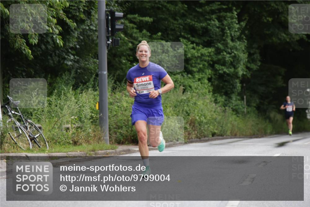 14.06.2026 - REWE Women's Run Jannik Wohlers http://msf.ph/oto/9799004 14.06.2026 09:40:41 Laufen 10848, 57 meine-sportfotos.de