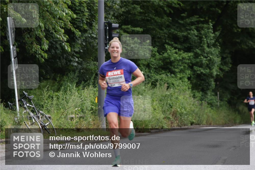 14.06.2026 - REWE Women's Run Jannik Wohlers http://msf.ph/oto/9799007 14.06.2026 09:40:42 Laufen 10848, 7 meine-sportfotos.de