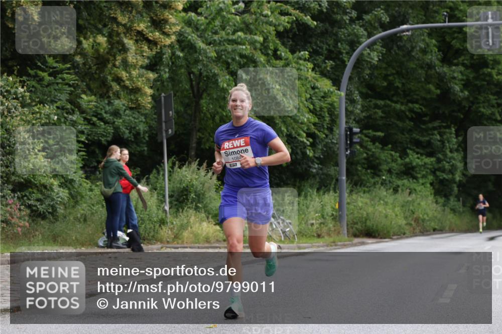 14.06.2026 - REWE Women's Run Jannik Wohlers http://msf.ph/oto/9799011 14.06.2026 09:40:44 Laufen 1084, 657 meine-sportfotos.de
