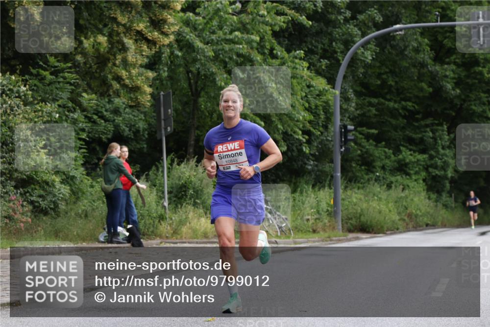 14.06.2026 - REWE Women's Run Jannik Wohlers http://msf.ph/oto/9799012 14.06.2026 09:40:44 Laufen 10848, 57 meine-sportfotos.de