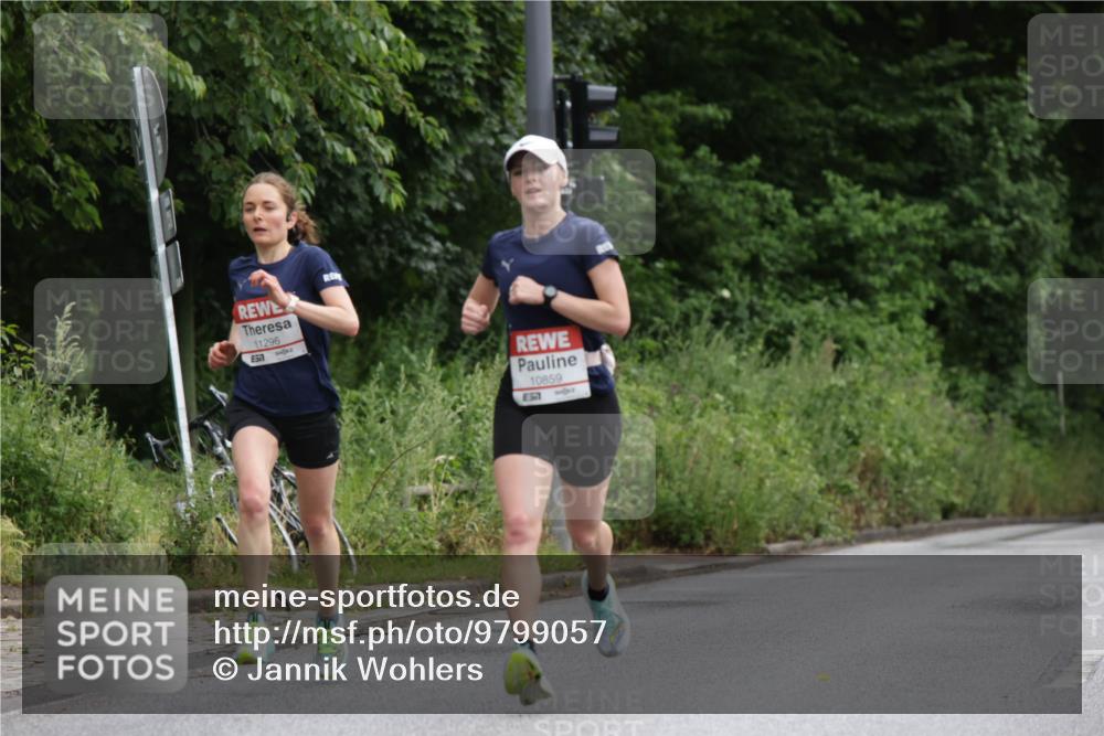 14.06.2026 - REWE Women's Run Jannik Wohlers http://msf.ph/oto/9799057 14.06.2026 09:40:54 Laufen 11296, 10859, 7 meine-sportfotos.de