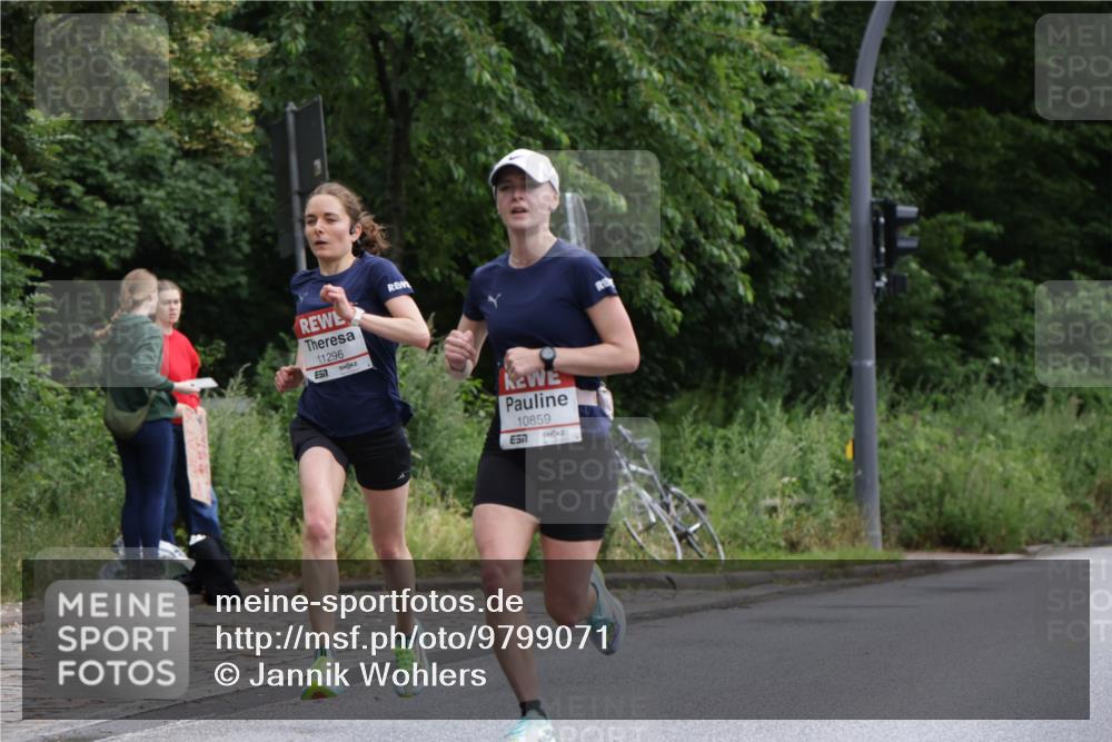 14.06.2026 - REWE Women's Run Jannik Wohlers http://msf.ph/oto/9799071 14.06.2026 09:40:55 Laufen 11296, 57, 10859, 57 meine-sportfotos.de