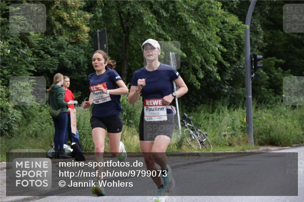 14.06.2026 - REWE Women's Run Jannik Wohlers http://msf.ph/oto/9799073 14.06.2026 09:40:55 Laufen 11296, 517, 10859 meine-sportfotos.de