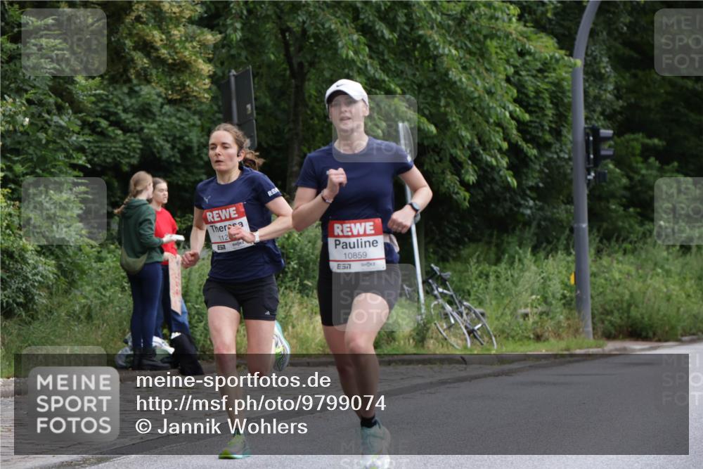 14.06.2026 - REWE Women's Run Jannik Wohlers http://msf.ph/oto/9799074 14.06.2026 09:40:55 Laufen 112, 10859, 57 meine-sportfotos.de