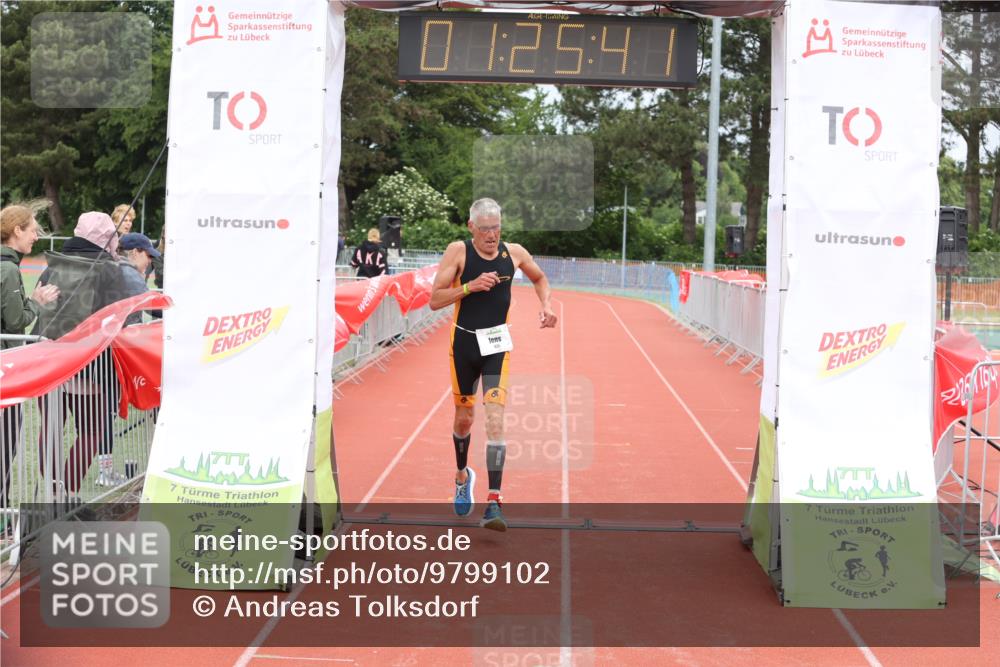 14.06.2026 - 7 Türme Triathlon Andreas Tolksdorf http://msf.ph/oto/9799102 14.06.2026 11:55:40 Ziel 435 meine-sportfotos.de