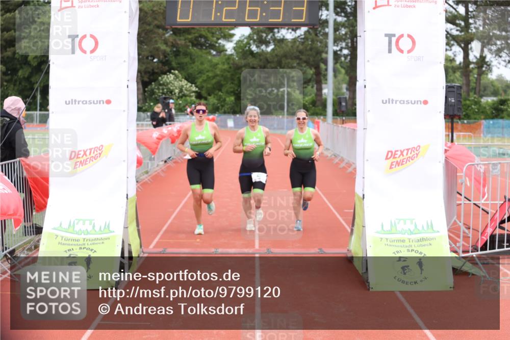 14.06.2026 - 7 Türme Triathlon Andreas Tolksdorf http://msf.ph/oto/9799120 14.06.2026 11:56:32 Ziel 504, 505, 506 meine-sportfotos.de