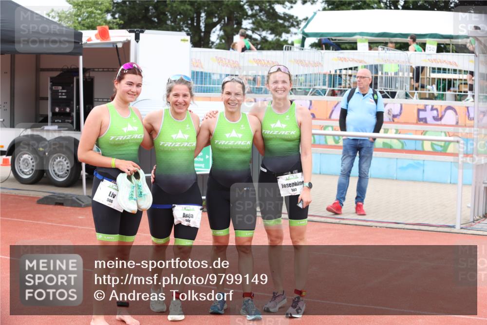 14.06.2026 - 7 Türme Triathlon Andreas Tolksdorf http://msf.ph/oto/9799149 14.06.2026 11:59:24 Ziel  meine-sportfotos.de