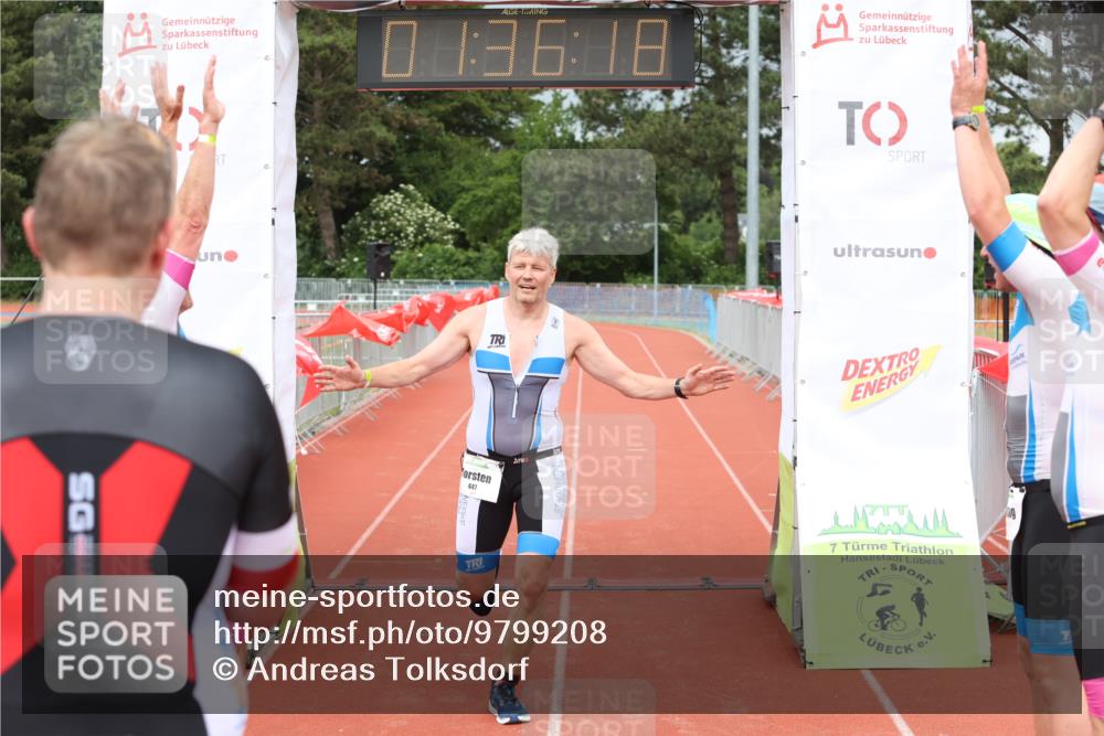 14.06.2026 - 7 Türme Triathlon Andreas Tolksdorf http://msf.ph/oto/9799208 14.06.2026 12:06:18 Ziel 447 meine-sportfotos.de