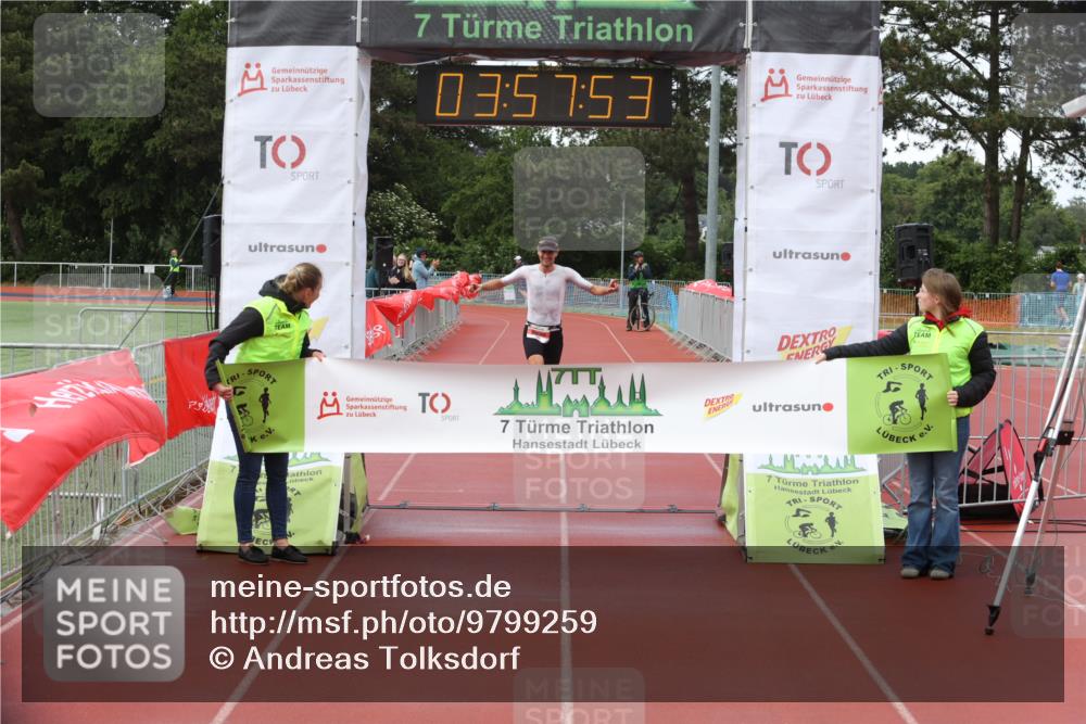 14.06.2026 - 7 Türme Triathlon Andreas Tolksdorf http://msf.ph/oto/9799259 14.06.2026 14:57:52 Ziel 805 meine-sportfotos.de