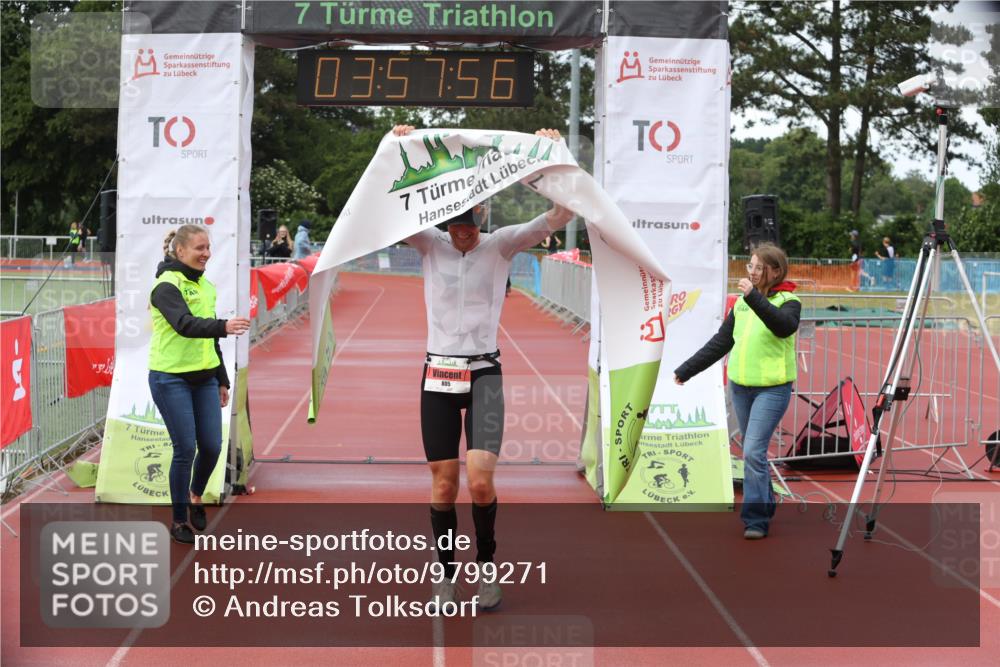 14.06.2026 - 7 Türme Triathlon Andreas Tolksdorf http://msf.ph/oto/9799271 14.06.2026 14:57:55 Ziel 805 meine-sportfotos.de