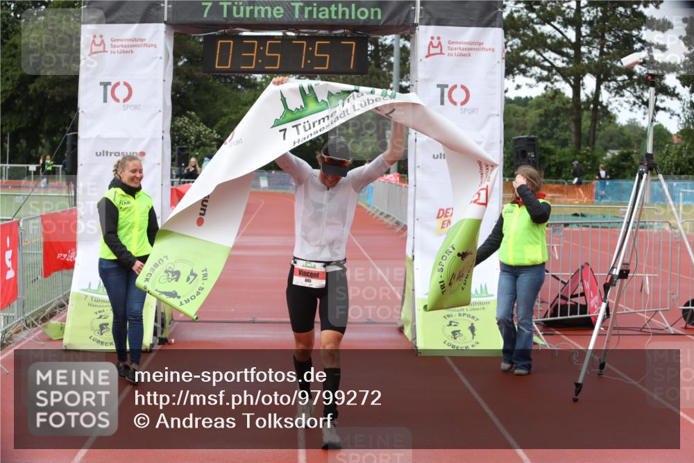 14.06.2026 - 7 Türme Triathlon Andreas Tolksdorf http://msf.ph/oto/9799272 14.06.2026 14:57:56 Ziel 805 meine-sportfotos.de