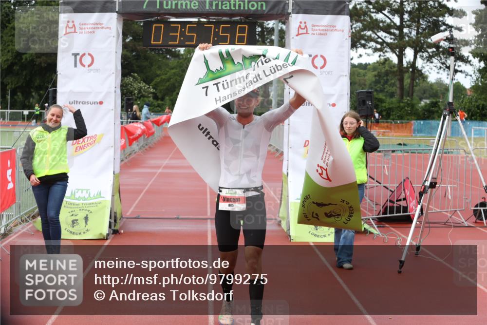 14.06.2026 - 7 Türme Triathlon Andreas Tolksdorf http://msf.ph/oto/9799275 14.06.2026 14:57:57 Ziel 805 meine-sportfotos.de