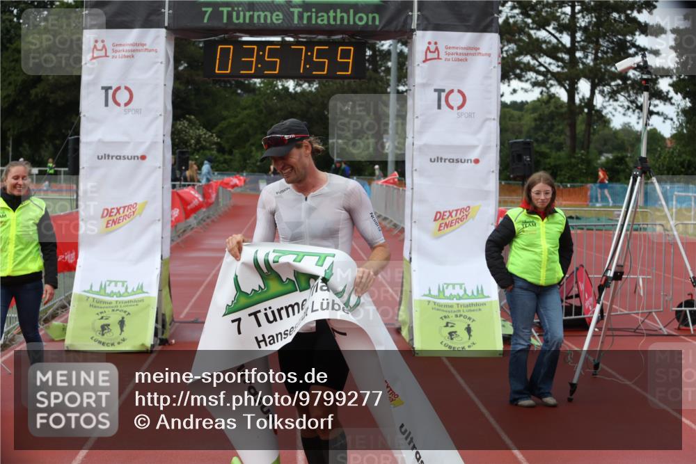 14.06.2026 - 7 Türme Triathlon Andreas Tolksdorf http://msf.ph/oto/9799277 14.06.2026 14:57:58 Ziel 805 meine-sportfotos.de