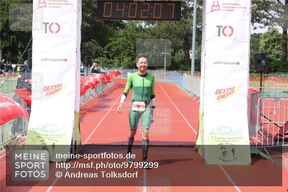 14.06.2026 - 7 Türme Triathlon Andreas Tolksdorf http://msf.ph/oto/9799299 14.06.2026 15:02:06 Ziel 841 meine-sportfotos.de