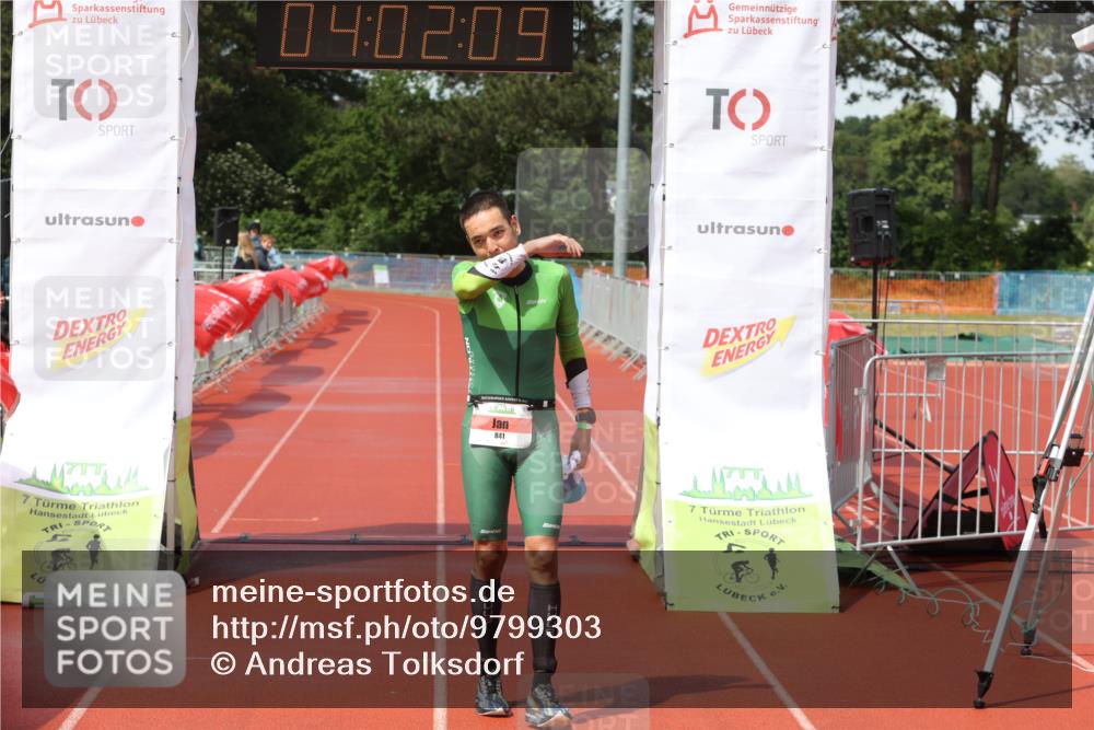 14.06.2026 - 7 Türme Triathlon Andreas Tolksdorf http://msf.ph/oto/9799303 14.06.2026 15:02:09 Ziel 841 meine-sportfotos.de