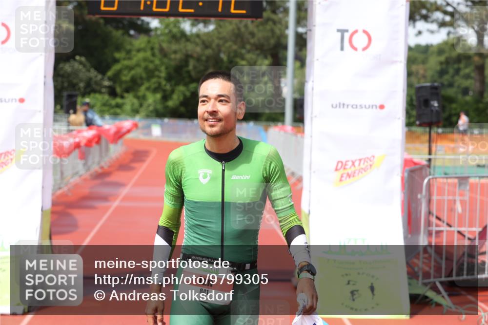 14.06.2026 - 7 Türme Triathlon Andreas Tolksdorf http://msf.ph/oto/9799305 14.06.2026 15:02:11 Ziel 841 meine-sportfotos.de