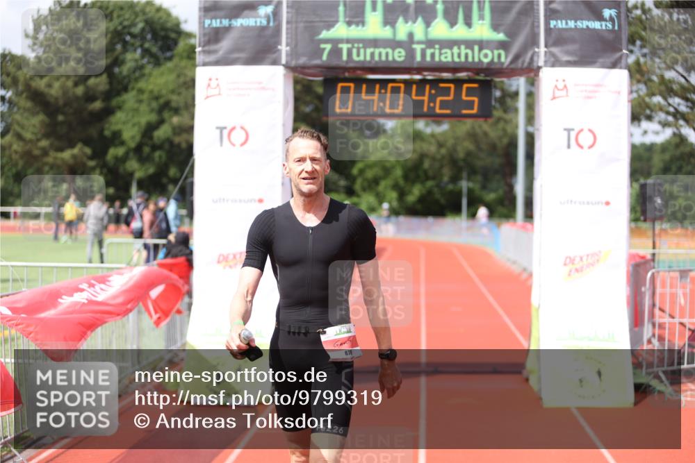 14.06.2026 - 7 Türme Triathlon Andreas Tolksdorf http://msf.ph/oto/9799319 14.06.2026 15:04:25 Ziel 878 meine-sportfotos.de
