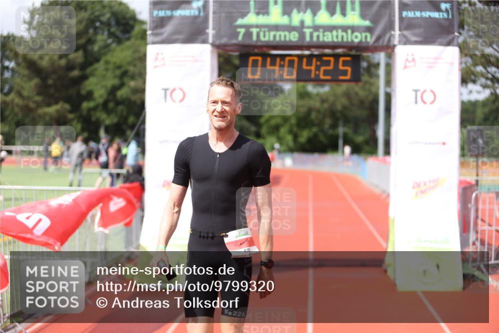 14.06.2026 - 7 Türme Triathlon Andreas Tolksdorf http://msf.ph/oto/9799320 14.06.2026 15:04:25 Ziel 878 meine-sportfotos.de