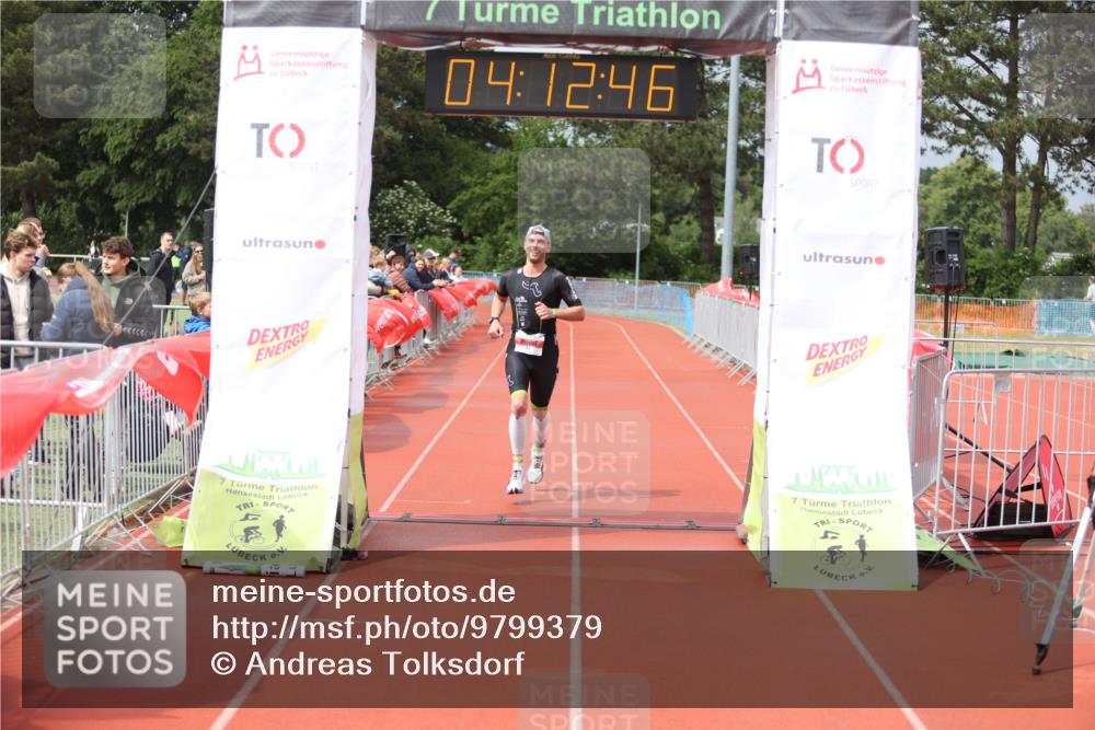 14.06.2026 - 7 Türme Triathlon Andreas Tolksdorf http://msf.ph/oto/9799379 14.06.2026 15:12:45 Ziel 757 meine-sportfotos.de