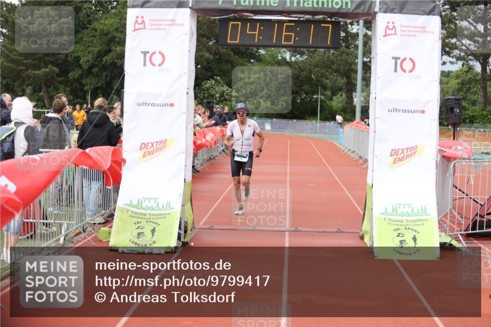 14.06.2026 - 7 Türme Triathlon Andreas Tolksdorf http://msf.ph/oto/9799417 14.06.2026 15:16:15 Ziel 1118 meine-sportfotos.de