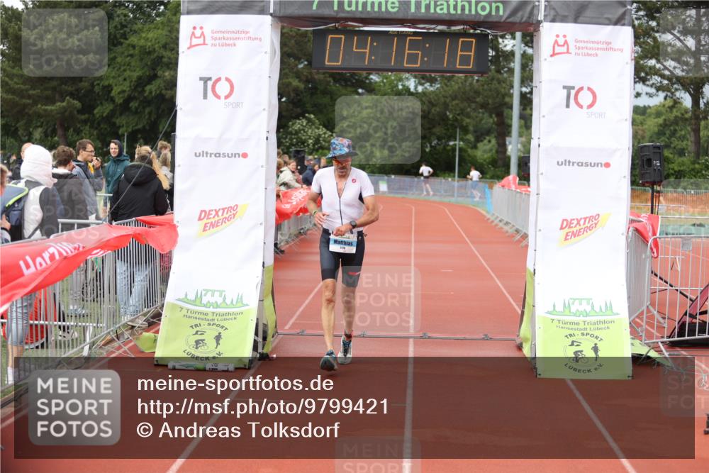 14.06.2026 - 7 Türme Triathlon Andreas Tolksdorf http://msf.ph/oto/9799421 14.06.2026 15:16:17 Ziel 1118 meine-sportfotos.de