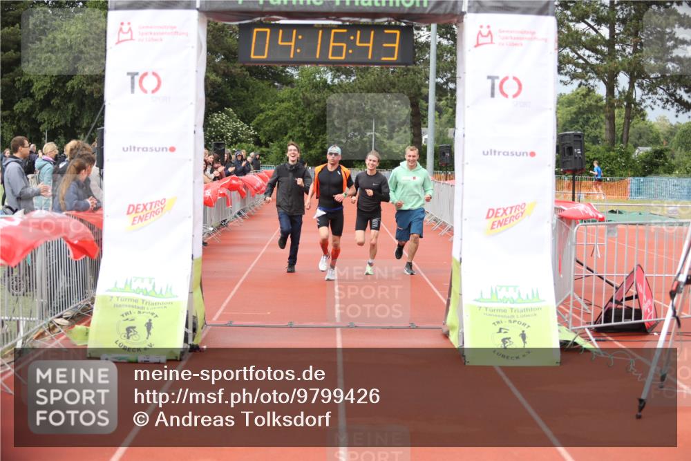 14.06.2026 - 7 Türme Triathlon Andreas Tolksdorf http://msf.ph/oto/9799426 14.06.2026 15:16:41 Ziel 689, 1088 meine-sportfotos.de