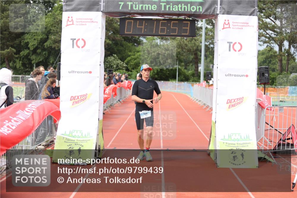 14.06.2026 - 7 Türme Triathlon Andreas Tolksdorf http://msf.ph/oto/9799439 14.06.2026 15:16:52 Ziel 689, 877, 1088, 1144 meine-sportfotos.de